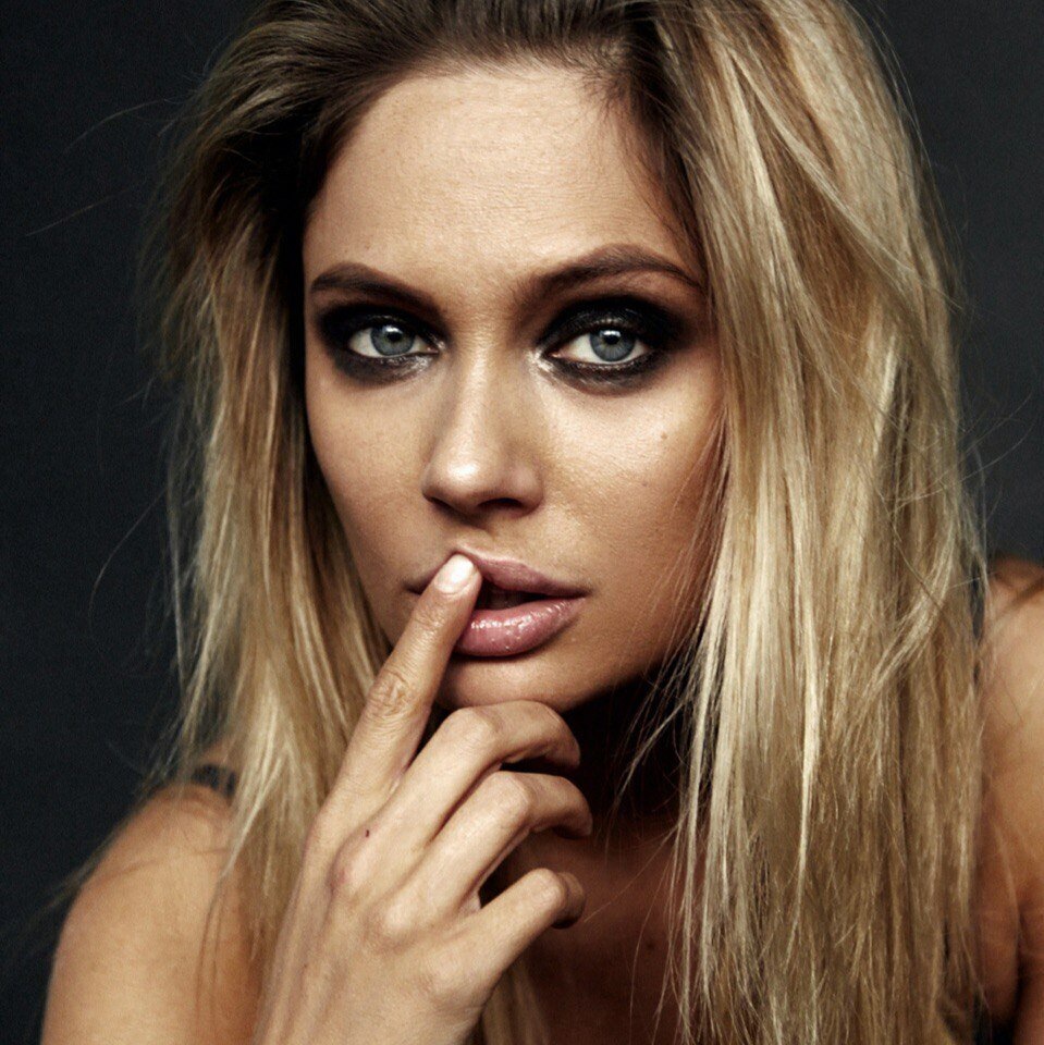 Наталь Рудова.