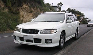 Nissan Avenir, он же Expert.
