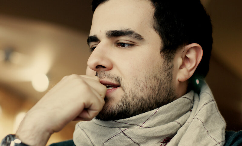 На сегодняшний день романы Сафарли переведены на украинский (издательство BookChef), болгарский (издательство Gnezdoto), азербайджанский (издательство TeasPress) и другие языки. Суммарный тираж книг Сафарли составляет около полумиллиона экземпляров.