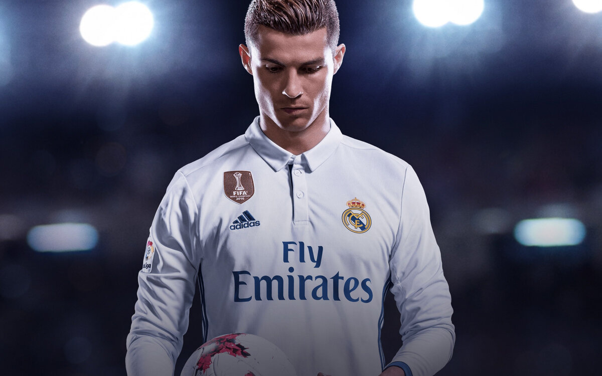 Роналду на обложке FIFA 18