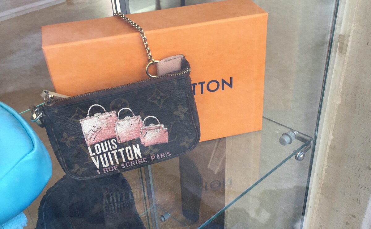 Фото: Katya L. для Piano Piano (здесь, как я поняла, "мультибренд" с подделками, на которых даже не постеснялись изобразить логотипы оригинальных марок)