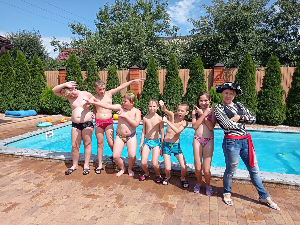 Листайте галерею, там еще три фотографии...