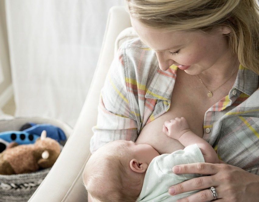 ПЕРВЫЕ 6-8 НЕДЕЛЬ после РОДОВ ВЕРОЯТНОСТЬ БЕРЕМЕННОСТИ СОВЕРШЕННО ИСКЛЮЧЕНА.