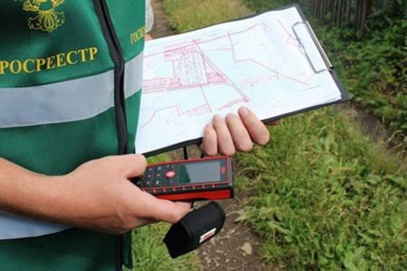 Помните, необходимо узнать где проходит красная линия, прежде чем планировать строительство! 