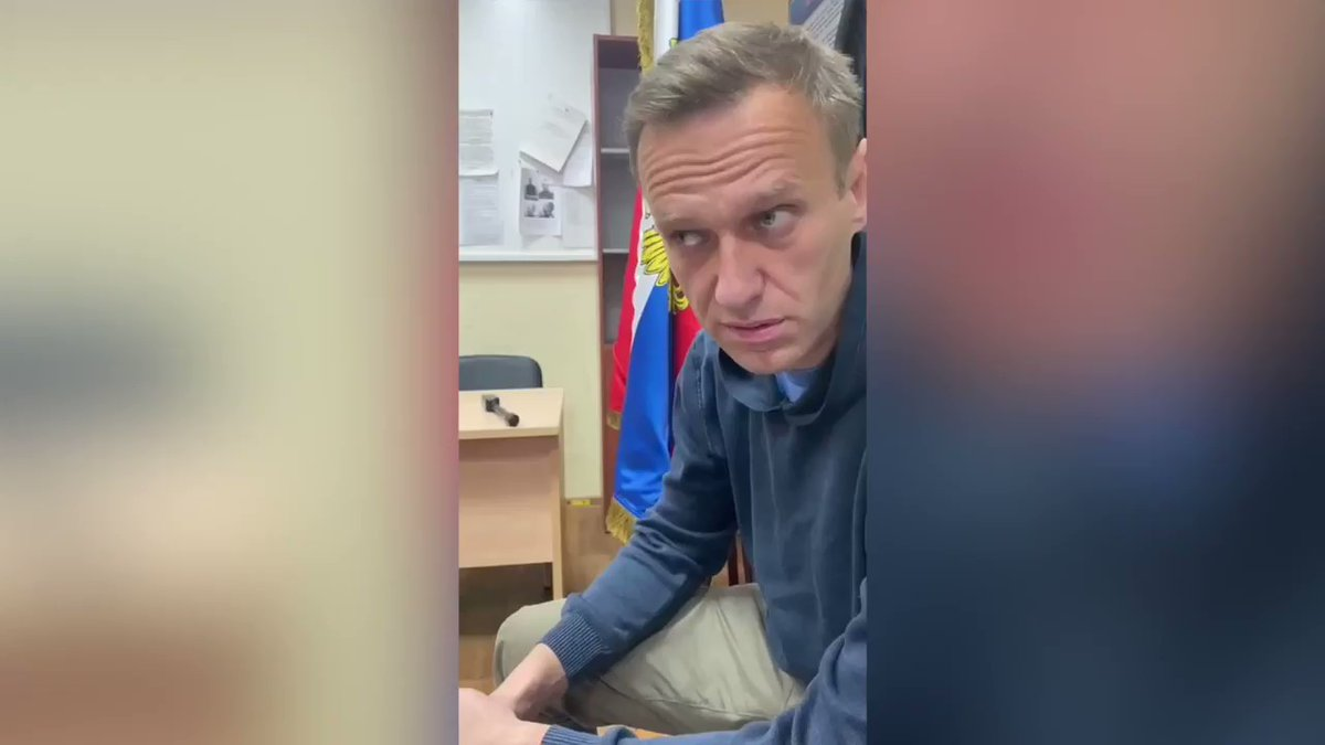 Кто поет памяти алексея навального. Навальный 2021. Навальный суд в Химках. Навальный в суде.
