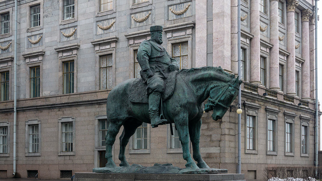 Памятник времени в москве