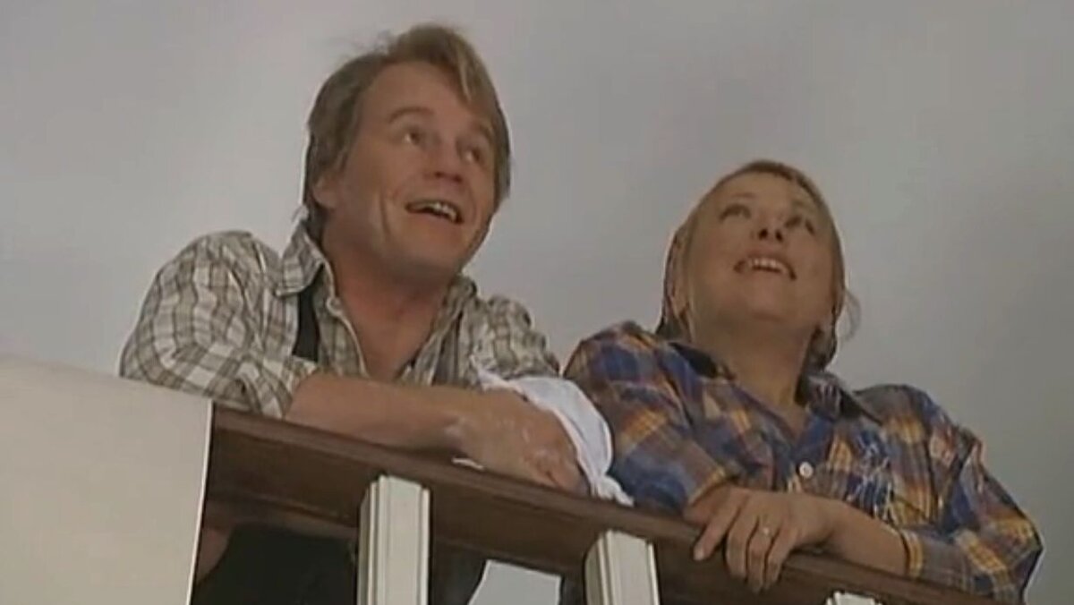 Кадр из кинофильма "Близнецы", 2004 г., режиссер Зиновий Ройзман, сценаристы Зиновий Ройзман, Андрей Анисимов, Анатолий Чижиков, композитор Евгений Ширяев. Скриншот кадра