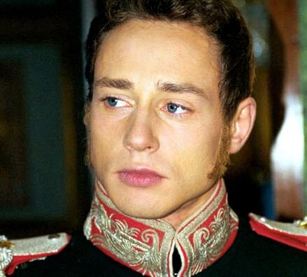 В сериале "Бедная Настя"