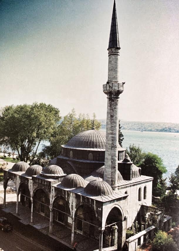 Так и вышло, на фото мечеть Моллы Мехмеда Вусули построенная в честь Хубби хатун