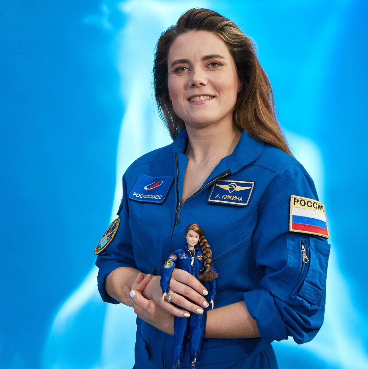 Картинка женщина космонавт