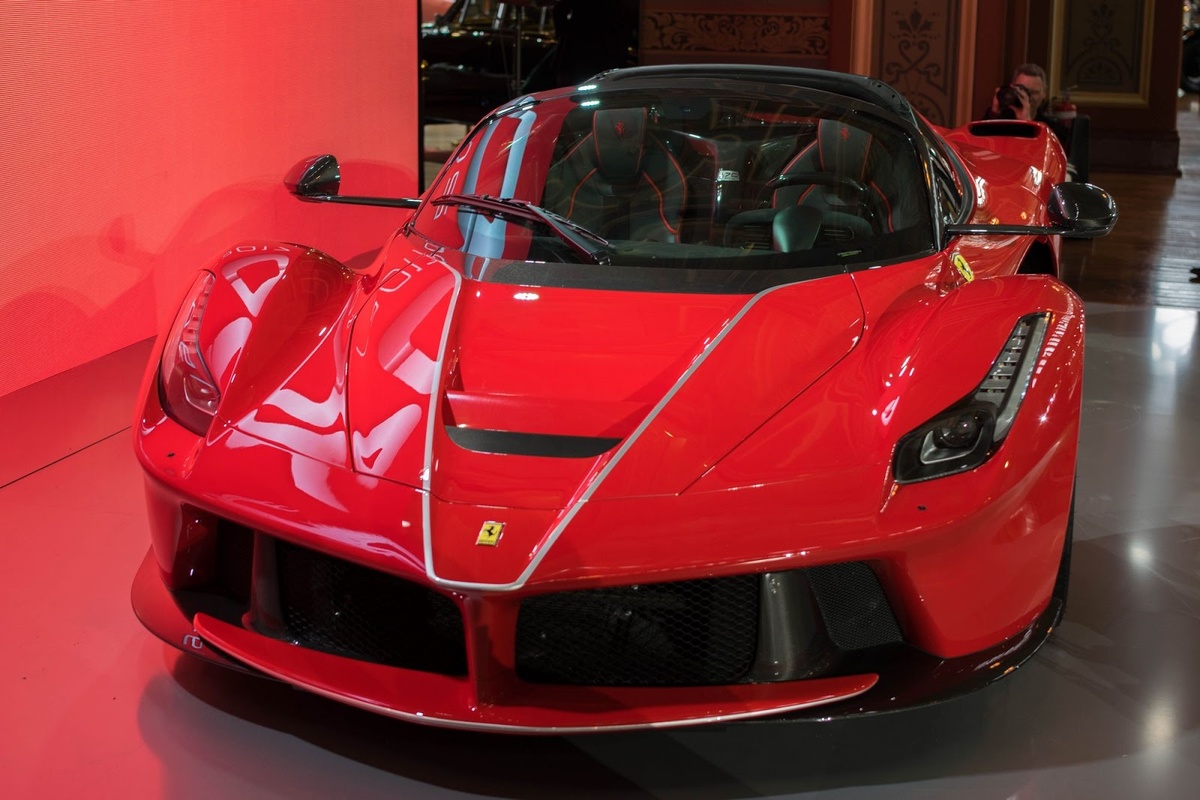 Ferrari LaFerrari Aperta.