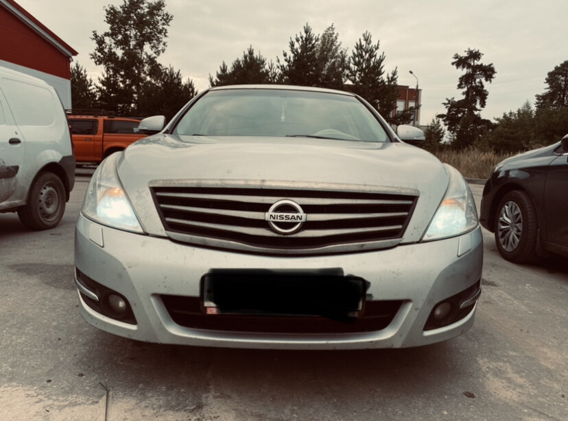 Наша Таня громко плачет..