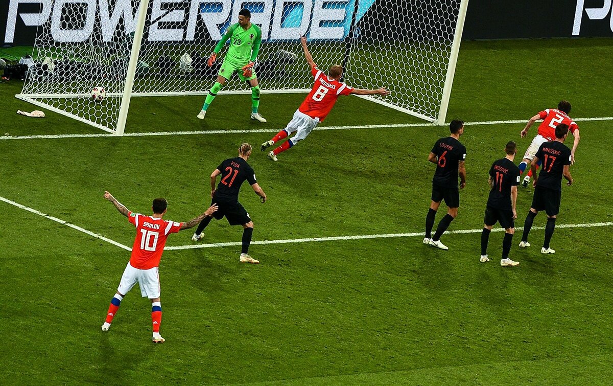 Марио сравнивает счет в дополнительное время с хорватами. 