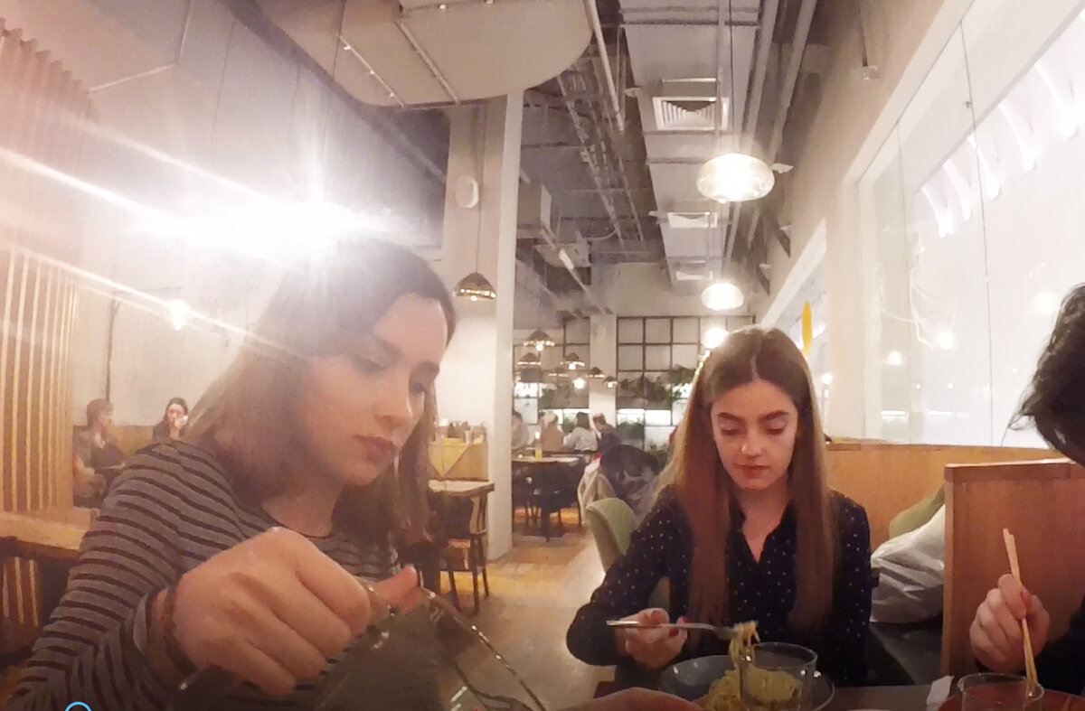 Мы в кафе с Кирой, Ильёй, Ксеней и Ванечкой