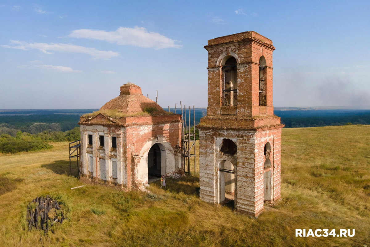 Волгоградская область руднянский. Руднянский район Волгоградская область заброшенный храм. Лопуховка лен обл.