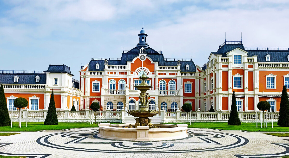 Шато де Талю в Геленджике