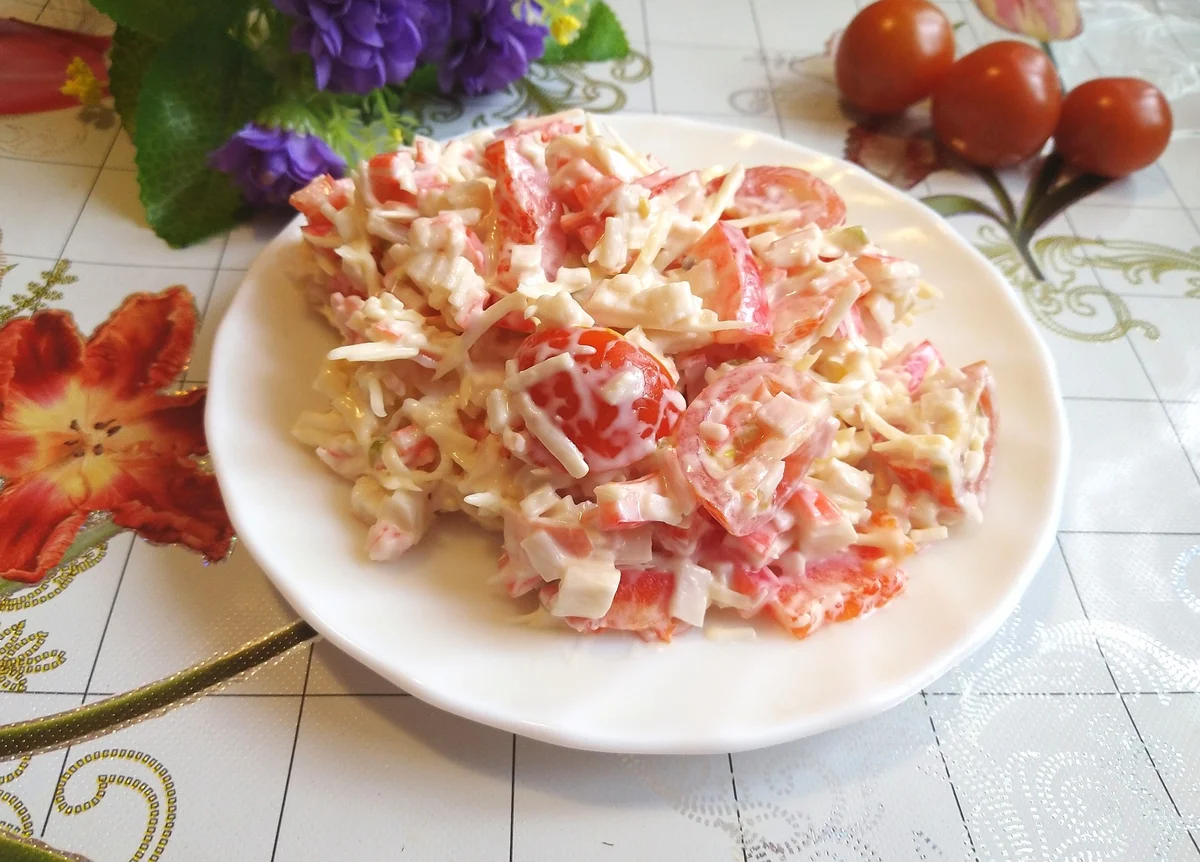 Салат, который готовлю ещё со времен СССР. До сих пор один из самых любимых (очень вкусно, да и готовится за 5 минут)
