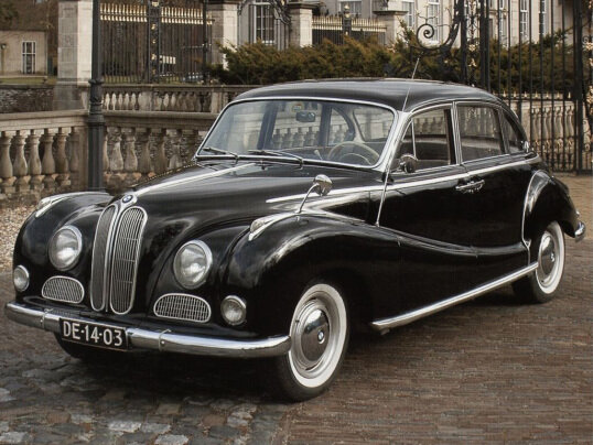 BMW 502