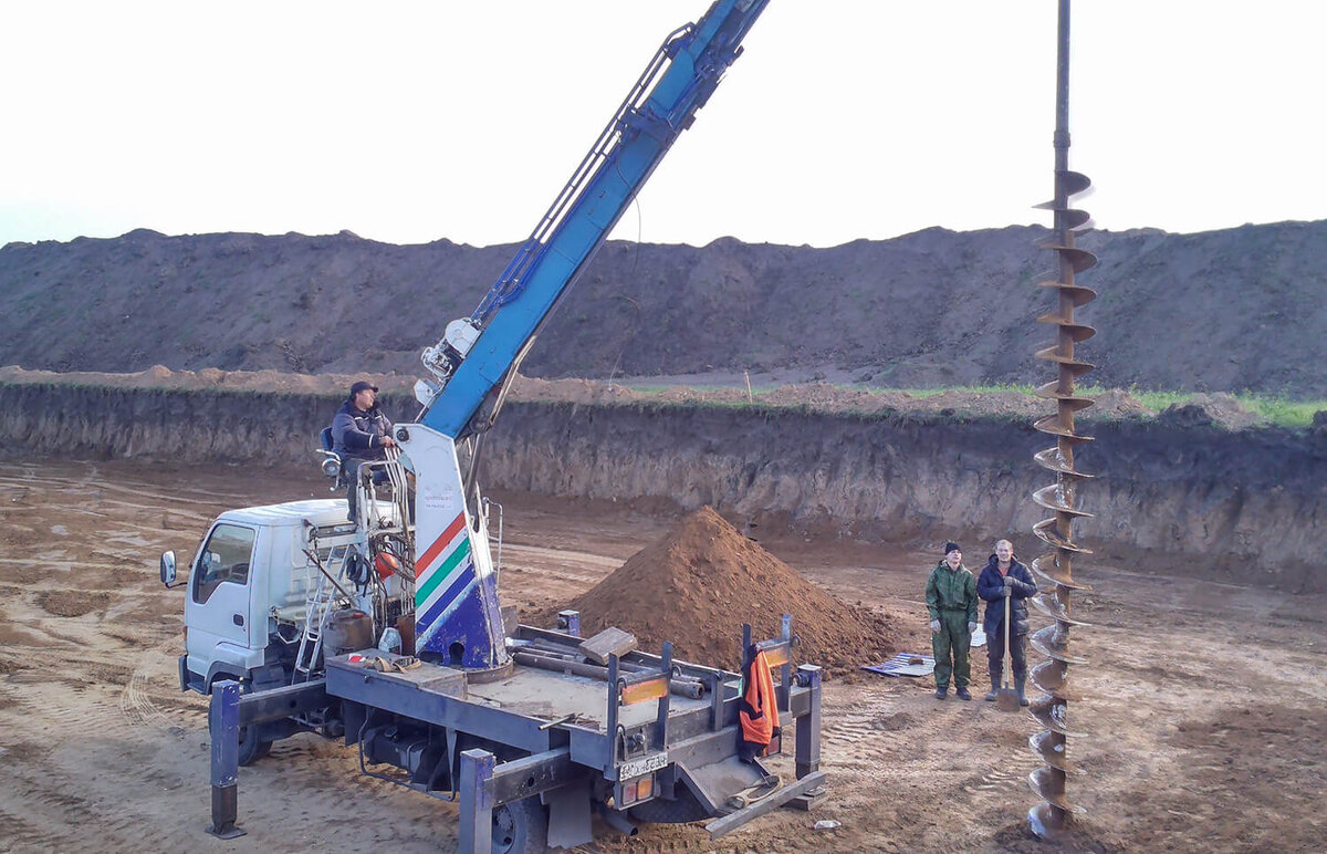 Бурение скважин вращательным ковшовым способом