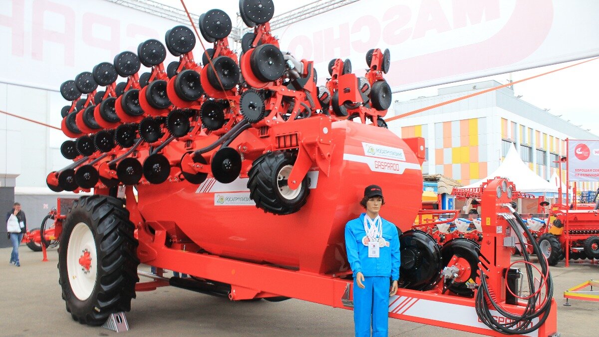 Новая высокоскоростная пропашная сеялка точного высева Maschio Gaspardo серии Chrono 916 на ЮГАГРО-2021. Фото: glavpahar.ru