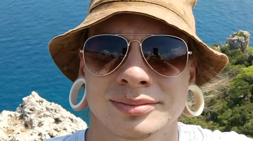 Главред борисенко. Ролики дмитрия борисенко. Дмитрий борисенко путешественник. Ролики дмитрия борисенко. Главред борисенко дмитрий.