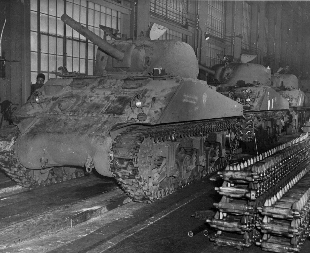 Как США за 3 года произвела почти 50000 такнов Sherman M4? | Военное Время  | Дзен