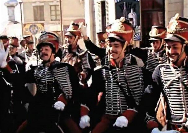 Кадр из фильма "Сватовство гусара"