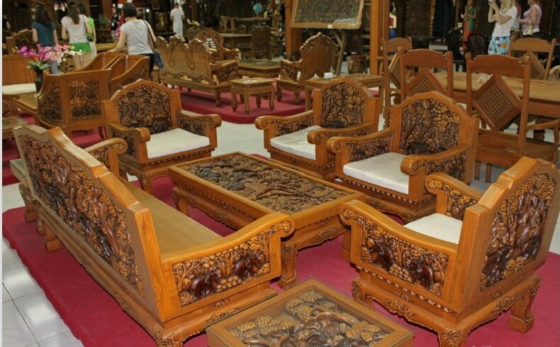 Мебель шикарная, продается с доставкой.