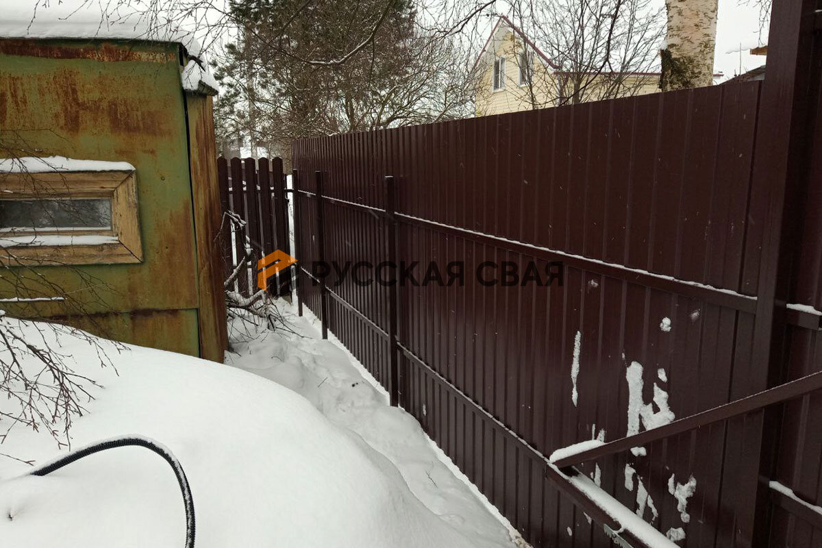 Забор из профлиста в СНТ Дружный