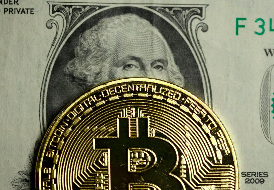 Bitcoin опускался до $32 650 — это минимум 2022 года.