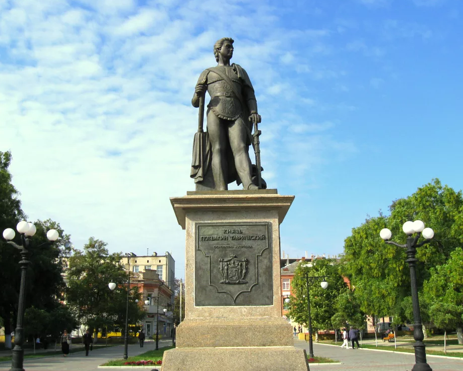Памятник Князю Потемкину в Херсоне
