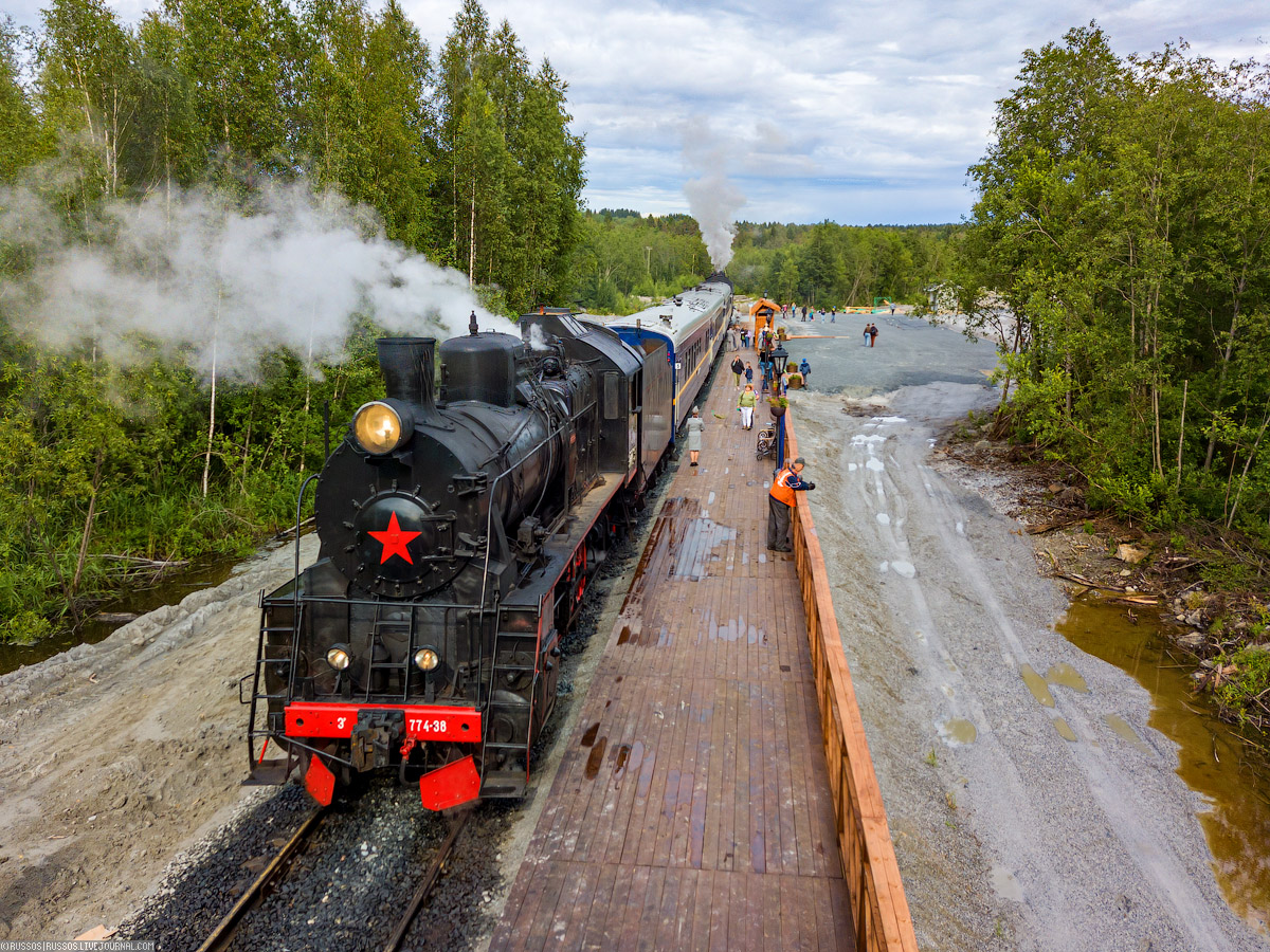 Поезд рускеала фото. Ретропоезд Рускеала Сортавала. Карелия паровоз Рускеальский экспресс. Паровоз Карелия Рускеала. Паровоз Сортавала Рускеала.