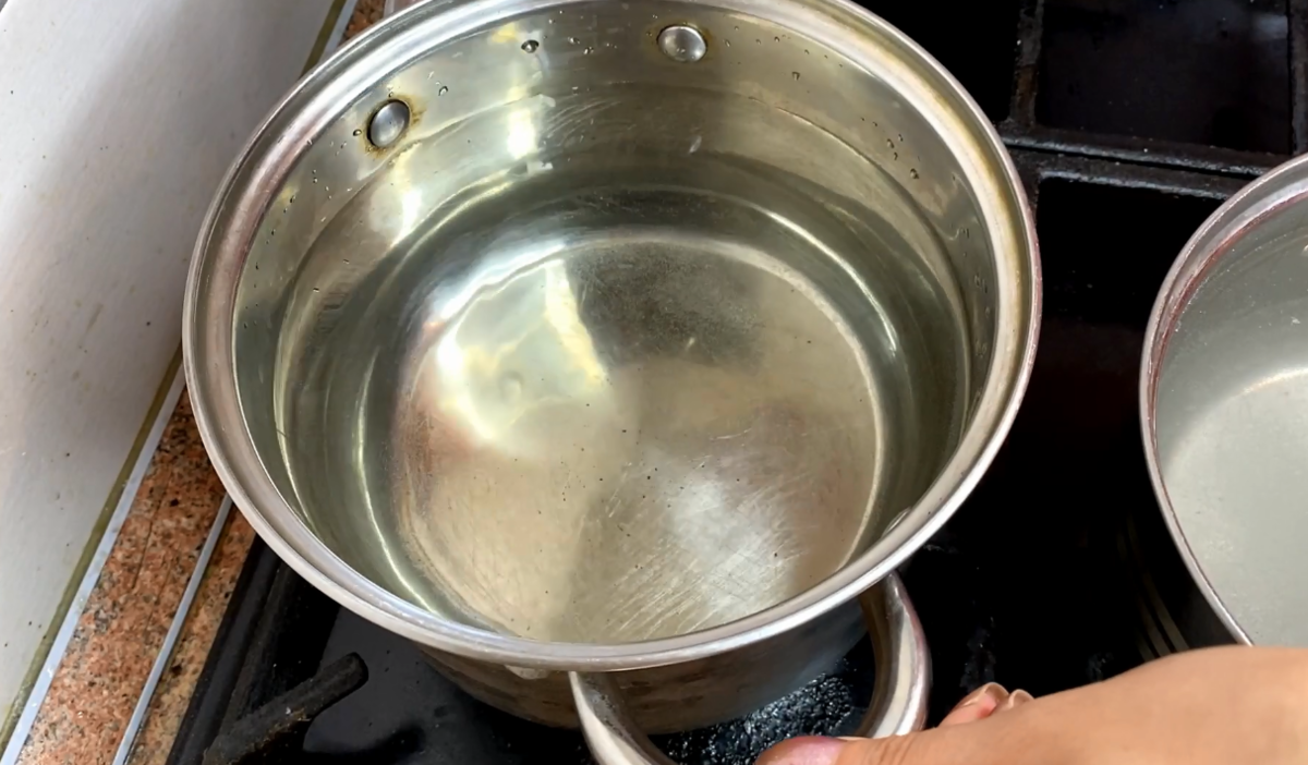 Можно ли кипятить сок. На холодной не кипяченой воде можно замешивать тесто на бишпормак.