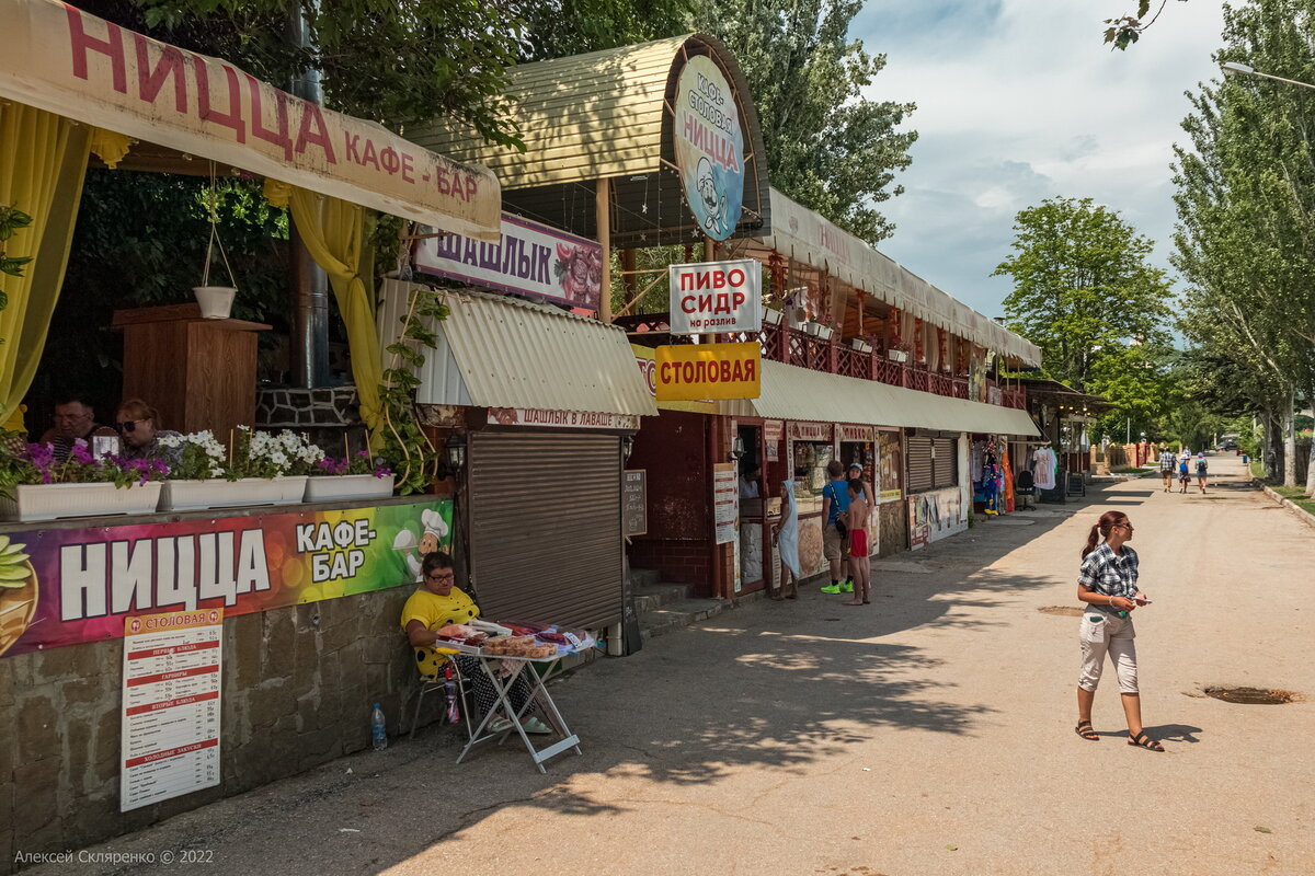 Крым 2022. Феодосия. Главные места города-курорта. Набережная Десантников и  провальный сезон | НЕ ФОТОГРАФ | Дзен