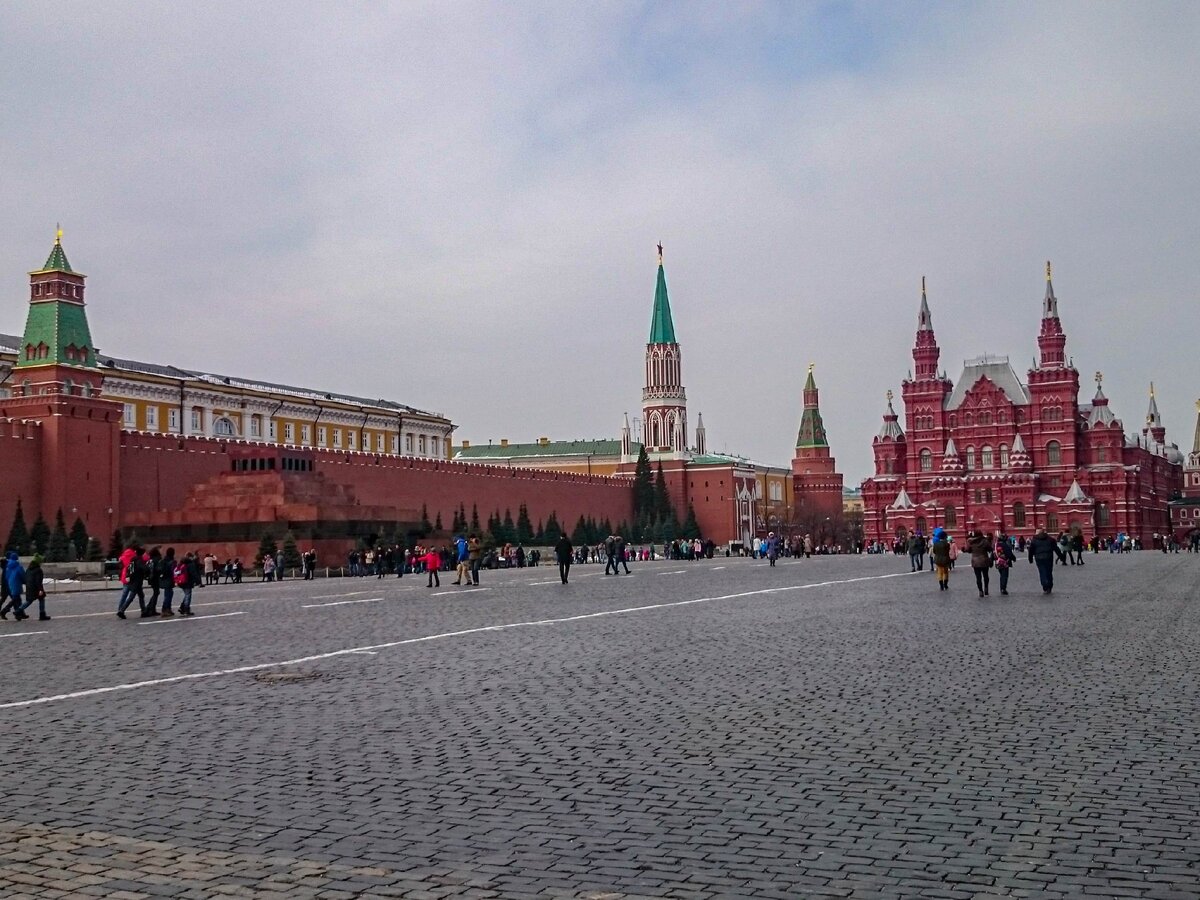 Фото в красной площади