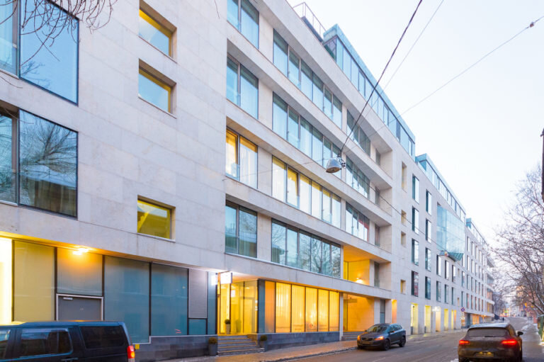 Коробейников переулок, дом 1 (источник slrealty.ru)