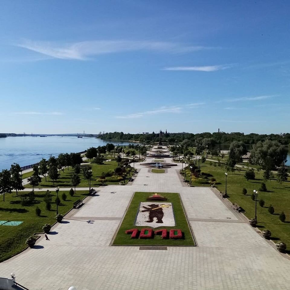 Ярославская Стрелка. Фото автора июнь 2020 года