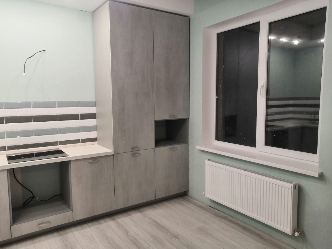 2 пенала. Из-за них стоимость увеличена.