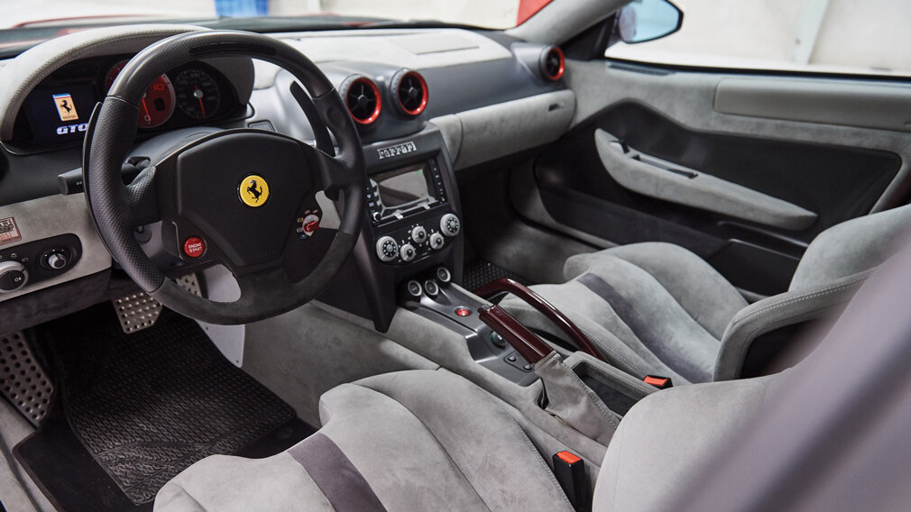 Ferrari SP30/Craveluxuryauto.com