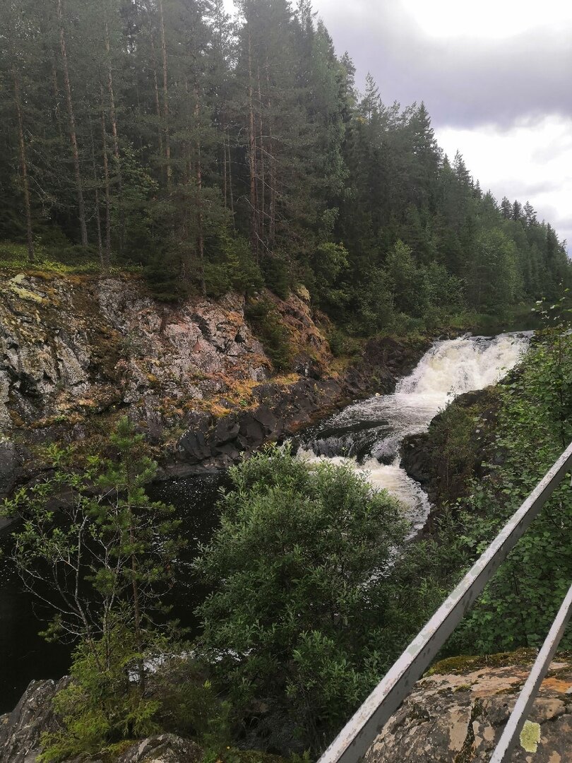 А вот и сам красавец-водопад.