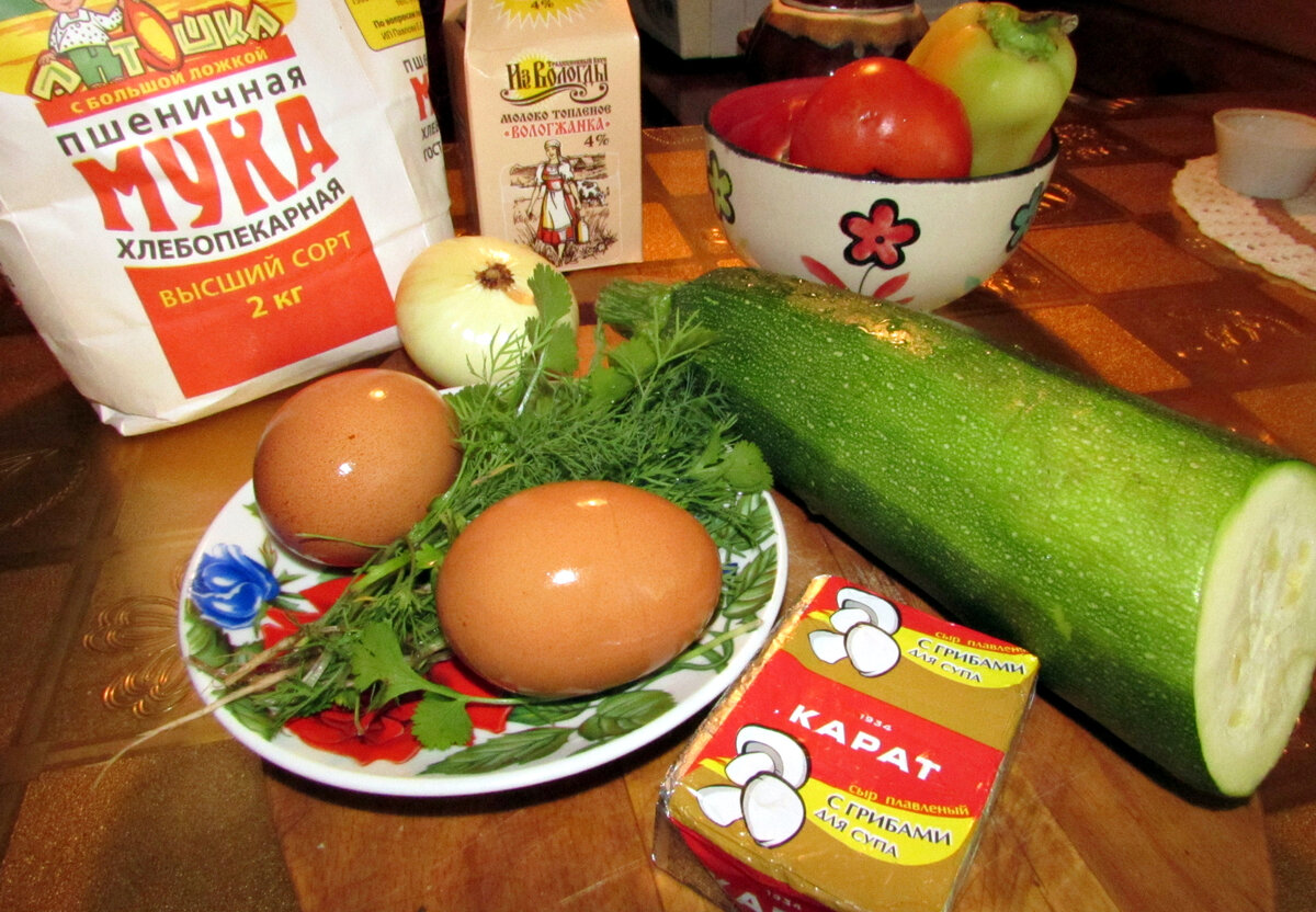 Все продукты для приготовления омлета