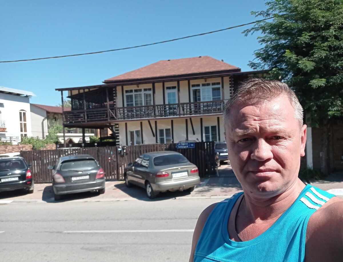 Та самая гостиница, листайте галерею...