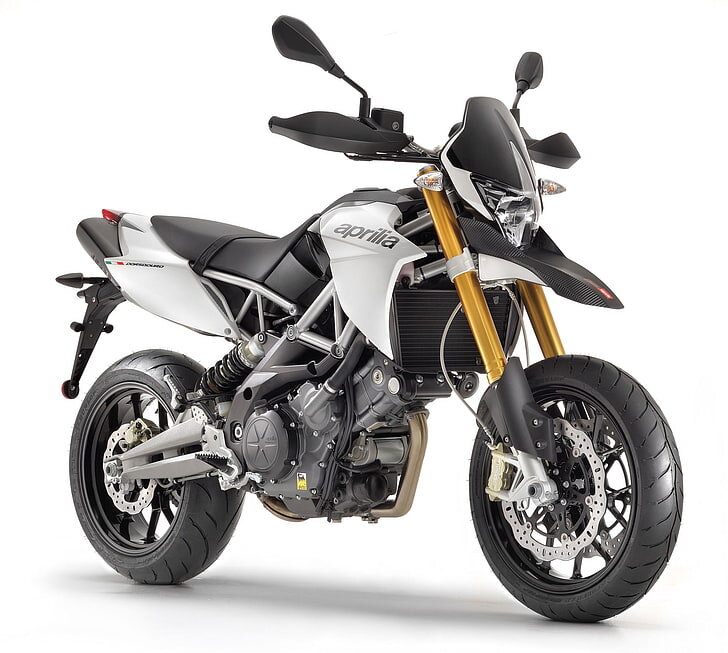 Aprilia Dorsoduro 750 2012г