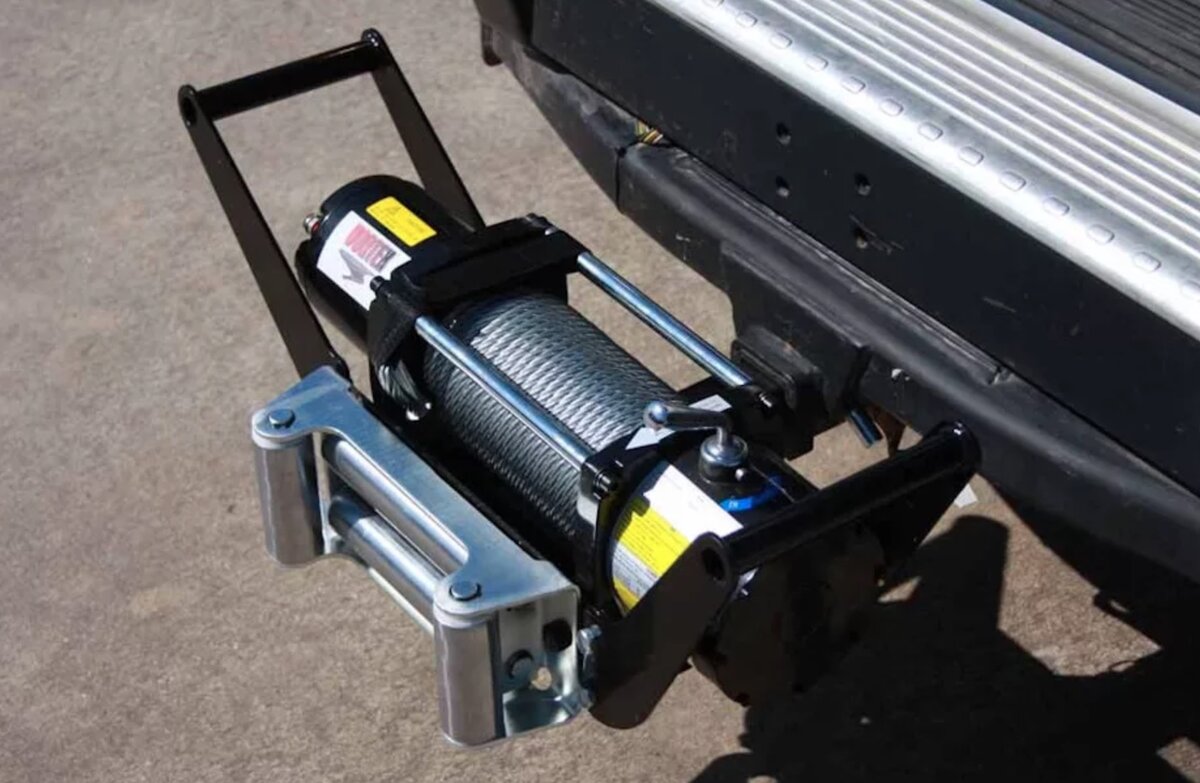 Лебедка под квадрат. Площадка под лебедку winch 12000tb. Посадочные места лебедки winch 12000lb. Переносная площадка под квадрат 4 для лебедки на л200. Лебедка под квадрат 50х50.