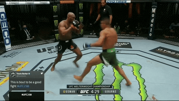 – Словил плюшечку.