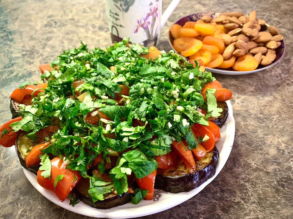 Яркая, солнечная закуска из баклажанов к любому столу, на любой праздник