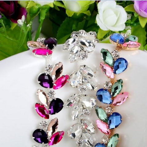 Серебряная цепочка со стразами