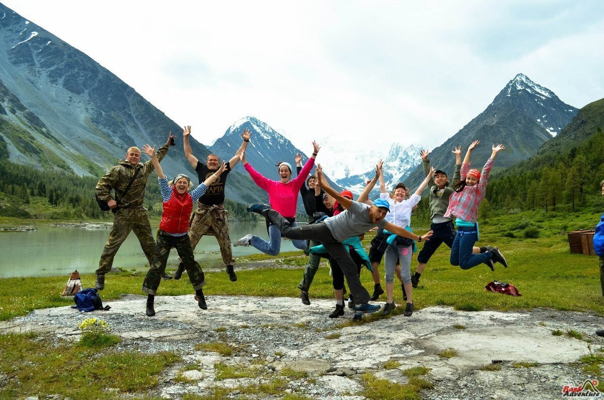 Счастливые люди из группового тура. Мы не знаем как на самом деле у них было. Фото взято с сайта fgtur.ru