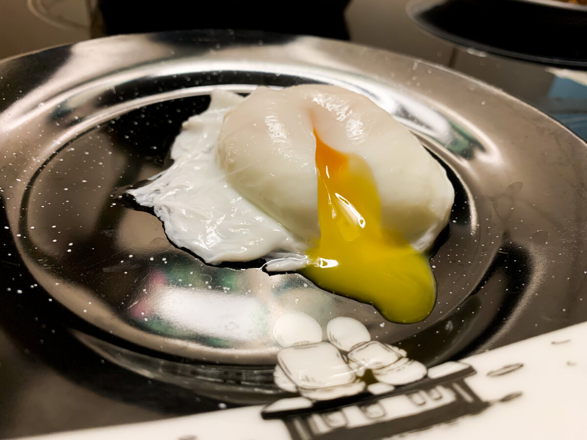 Как приготовить яйцо пашот в кастрюле?