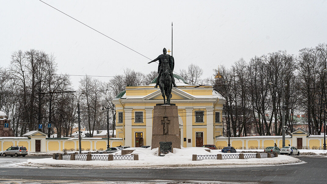 Памятник Александру Невскому в Санкт-Петербурге